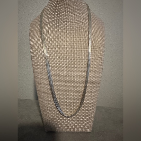 Liquid Silver 10 strand Running Bear silver Necklace - Picture 2 of 9